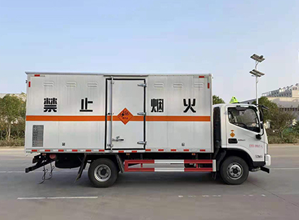 沙田镇爆破器材运输车